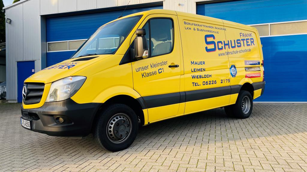 Unser Sprinter 5,5t für die Klasse C1 Lkws